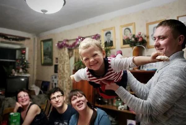 俄罗斯为什么女多男少 多出来的不是妹子是大妈