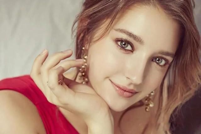 ����˹ΪʲôŮ�ı��еĶ� �ö඼ϲ�������й���չ