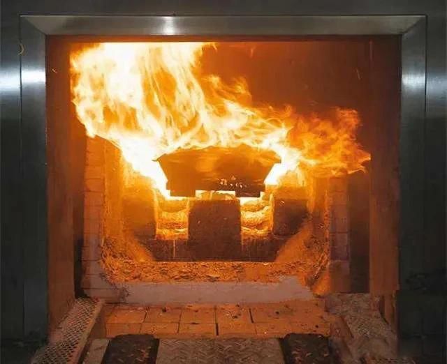 ���᳡�ϰ���ʵ���� ��������¯��ʬ��ġ��ҽС���