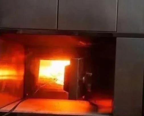 ���᳡�ϰ���ʵ���� ��������¯��ʬ��ġ��ҽС���