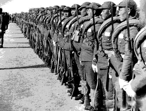 ���Ӣ������ı������ȥ���� һ�����л�����߹���Ա