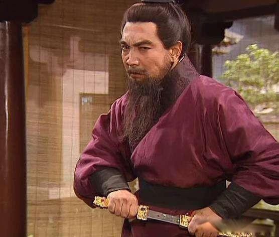 �ܲٵ���˭��Ĺ ������ľ�����Т�����������Ĺ