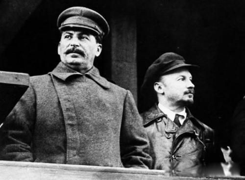 ����˹Ϊʲô��ս������ ԭ����Ƕ���˹�˻���