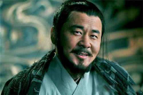 �ܲٵ�Ĺ������� ��ʵ�����Ǹ���ͷ����