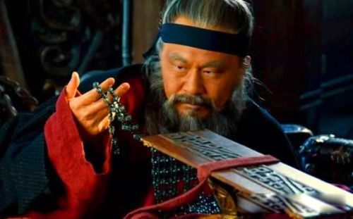 �ܲٵ�Ĺ������� ��ʵ�����Ǹ���ͷ����