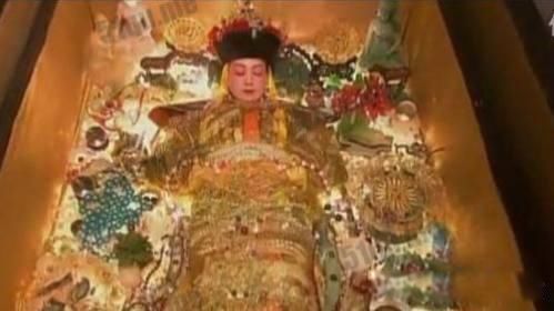 ���Ӣ��ĹʱΪ�ΰǵ�����̫��Ŀ��� �����³������