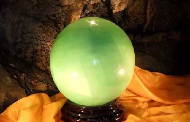 ���Ӣ��ĹʱΪ�ΰǵ�����̫��Ŀ��� �����³������