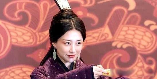 �Լ�һ���ж��ٸ����� ��į��ʢ���¶�����ȥ