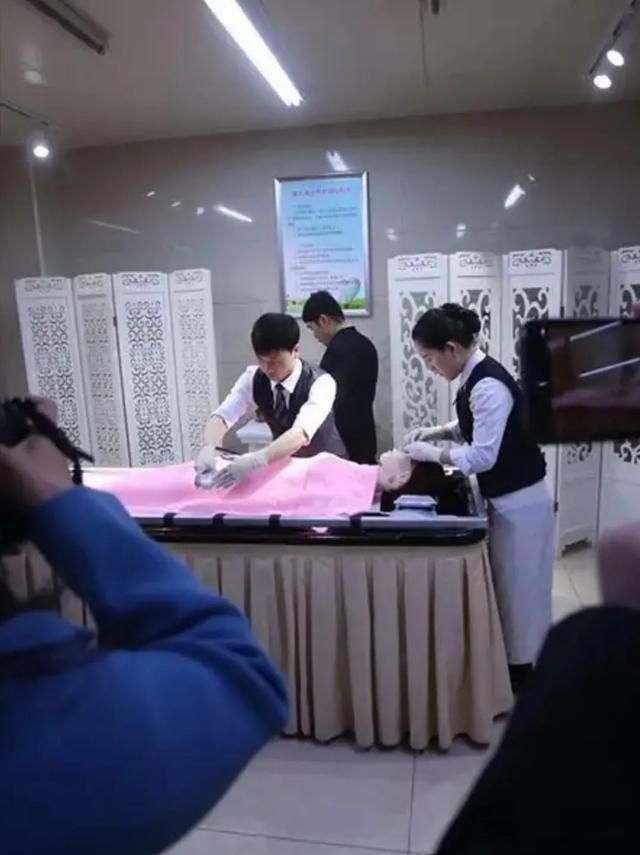 ���ǹ��ϰ����ʵ���� ���������˶��ʺ����ְҵ