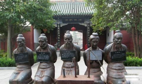 ����Ĺǰ�����������һ�� ����5�˱�4�˵���ʷ����