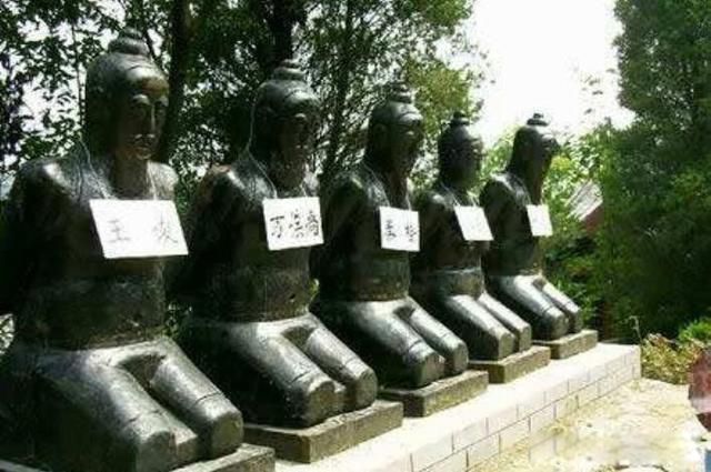 ����Ĺǰ���������˭ ��Щͭ�����ϰ�������