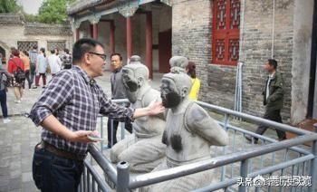 ����Ĺǰ���������˭ ��Щͭ�����ϰ�������