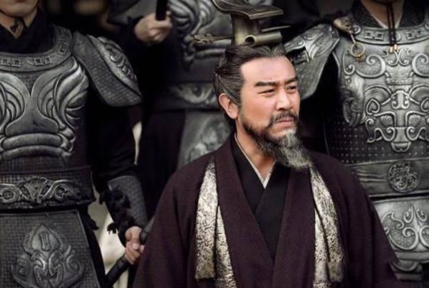 �ܲٵ���˭��Ĺ ��ĵ�����Т��Ĺ