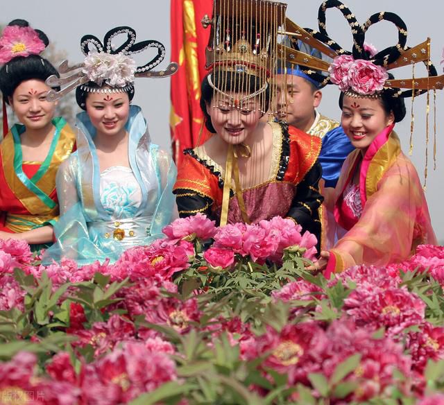 �����������λ������˭ ����ѡ���ˡ��������ơ�