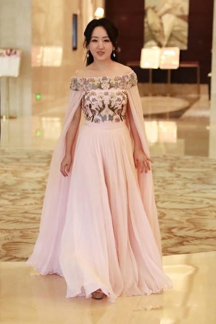 ����Ө����������ڵ��Ϲ���˭ �������ɶ෽���ԭ�����