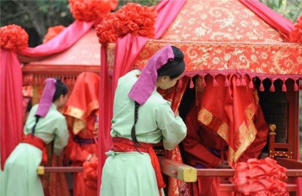 �Ŵ�Ů��Ϊ��Ҫ�����ɿ���� ��ĸ��Ů��һ�����ɿ�