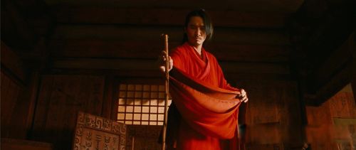 ��ʼ����˭�Ķ��� ���������ǲ�������Τ