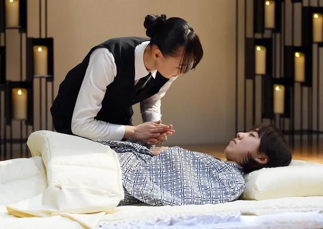 ���ǹ�̧ʬ��һ��800����� ����������������������