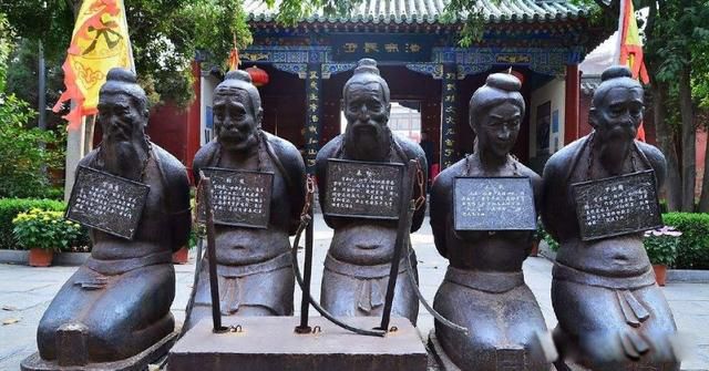 ����Ĺǰ�����������һ�� ��������ֽ����꼭