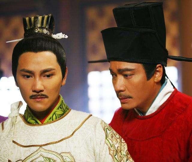 ����Ĺǰ�����������һ�� ��������ֽ����꼭