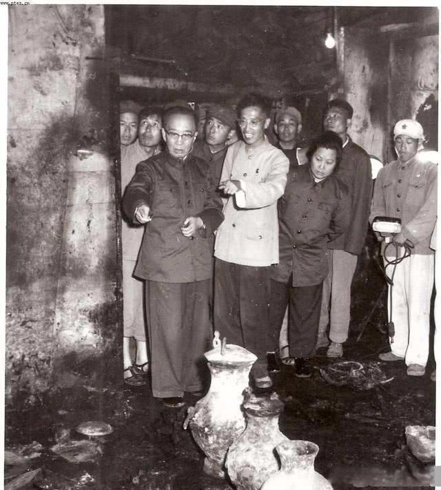 ������˭����Ĺ ���ºܶ������������