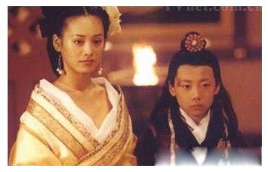 ��ʼ����˭�Ķ��� ���ص÷ǳ�ģ������