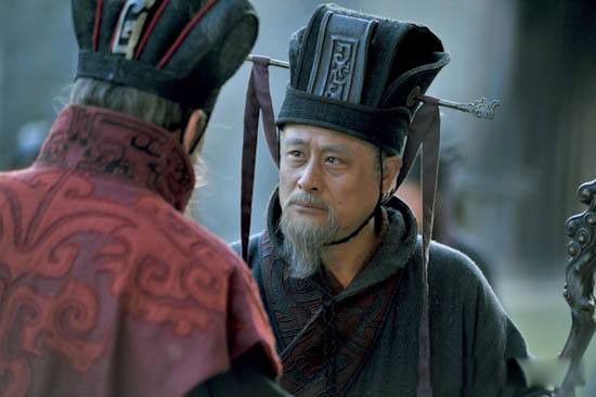 曹操为什么不称帝 长期挟天子以令诸侯的原因