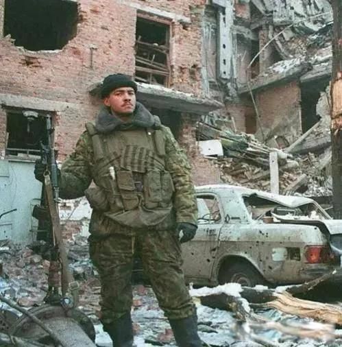 �������͹��Ͷ���˹�Ĺ�ϵ ���ڳ����Ƕ���˹������