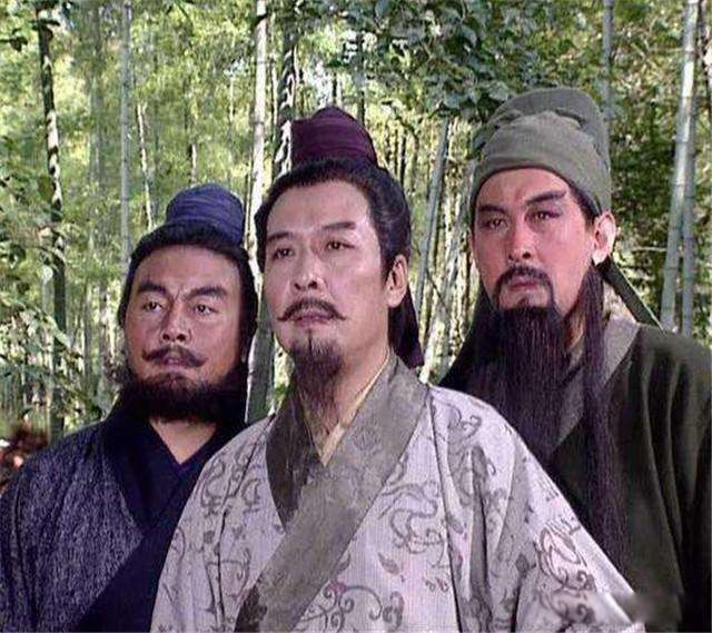 �����������ǿ޳����� �޵ĳ����м�������