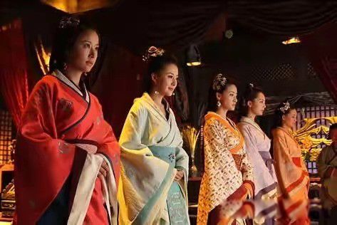 秦始皇有几位夫人分别生的孩子是谁 约有三十位子女