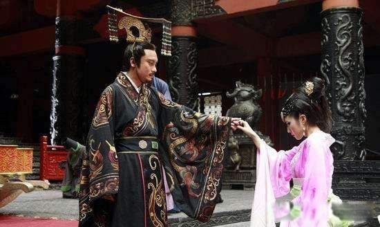 秦始皇有几位夫人分别生的孩子是谁 约有三十位子女