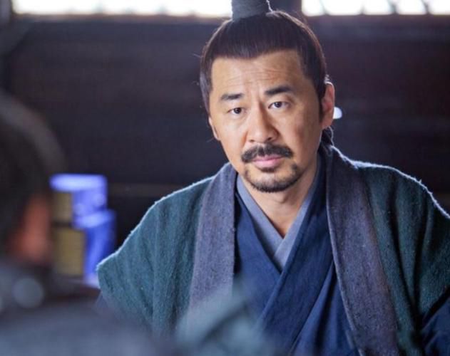 �ܲٵ�Ĺ�ľ��Ž�ʲô ����Уξ��ְȷ������