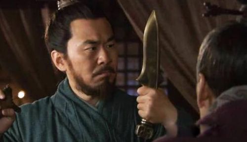 �ܲٵ�Ĺ�ľ��Ž�ʲô ����Уξ��ְȷ������