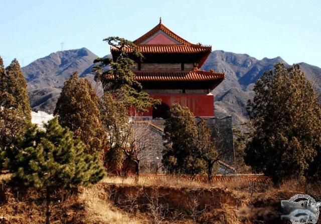 ʮ������˭��Ĺ�� Ϊʲô����ֻ��������ʮ����