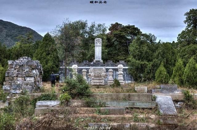 ʮ������˭��Ĺ�� Ϊʲô����ֻ��������ʮ����