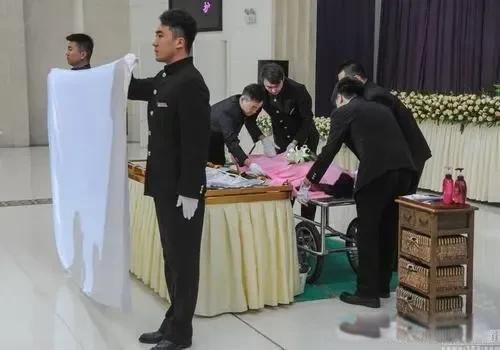 ���᳡��¯��ҽ���Ϊʲô ʬ��𻯕r������������