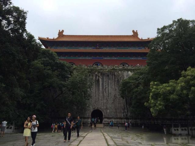 ʮ������˭��Ĺ�� ������һ����ҲҪ��������