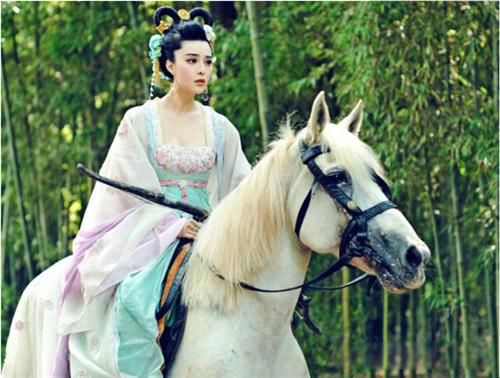 ����������ô���ϵ�λ�� ���Ҳ����ô����