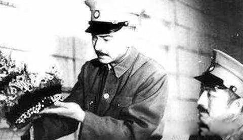 ���Ӣ������ı������ȥ���� ����������:�лߺ�����