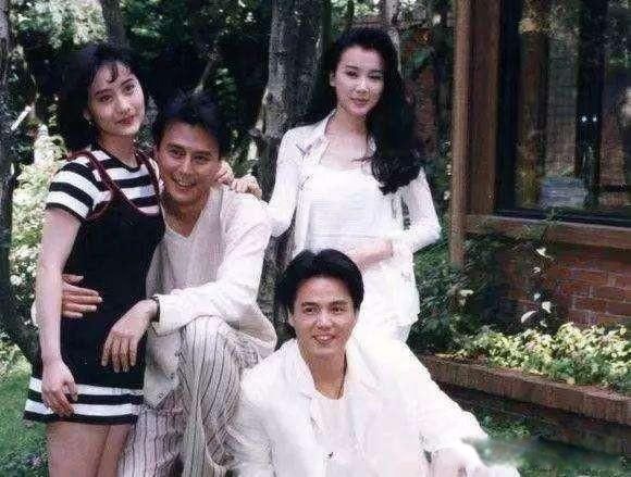 ����������ʱ���ͼƬ ̨������硰��ϯС�����ĵ�λ