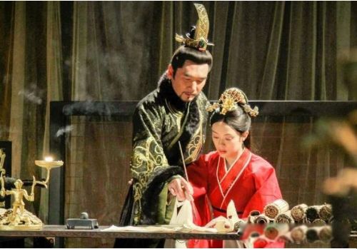 芈八子是什么位分 是秦昭襄王的母亲