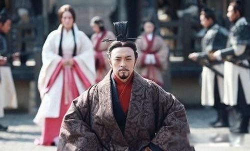 ��ʼ�����Ů����˭ �������������Ů��