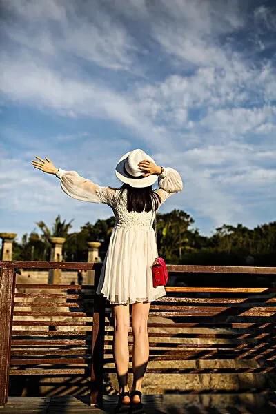 �зŮΪʲô��������������� ������׸����˴�ñ��