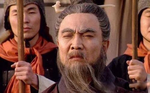 解读"食之无味弃之可惜"的"鸡肋"夜间口号,正好给了曹操杀杨修的借口