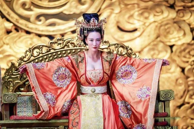 ���������ֱ������� ǧ�﹦��˭����˵