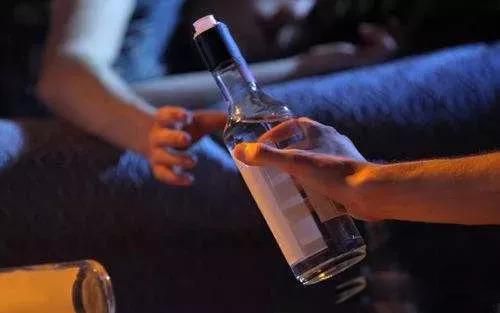 俄罗斯为什么女人比男人多一千万 女多男少是当今现状