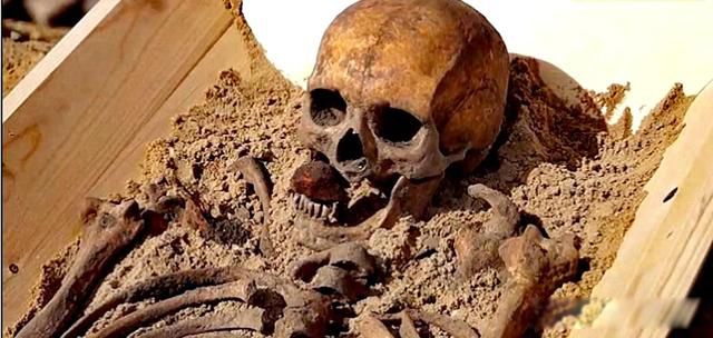 ���ǹ��ϰ����ʵ���� ������Ļ���о���������