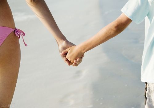 丧偶式婚姻什么意思 意义最起码是一个完整的家