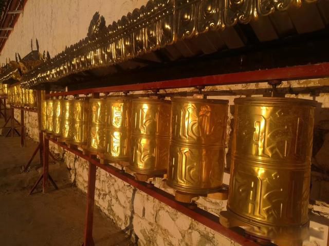 自驾游川藏线的最佳路线 走川藏线跟着导航走就是了