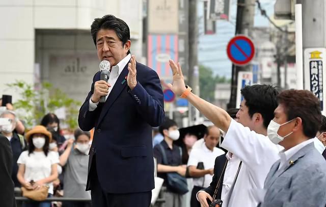 安倍晋三郎是好人吗 历届日本首相都是右翼分子